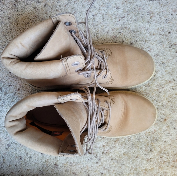 Timberland Boots - Picture 6 of 9